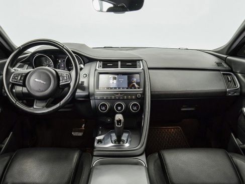 Used 2018 Jaguar E-PACE S image 11