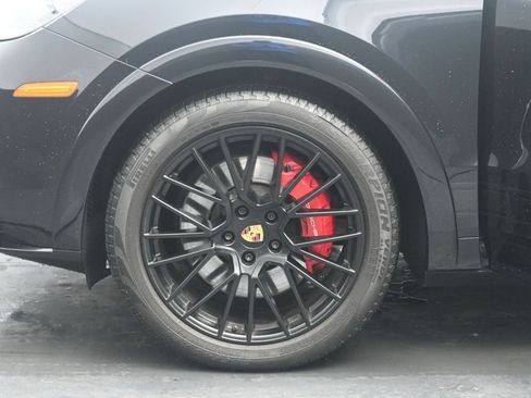 Used 2021 Porsche Cayenne GTS AWD/4WD image 28