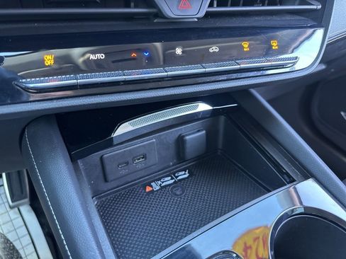 Used 2024 Buick Envision Sport Touring image 45