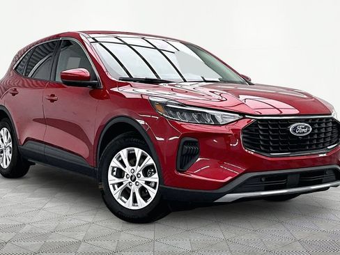 Used 2023 Ford Escape Active w/ Tech Pack #2 FWD image 11