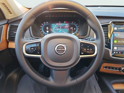 Used 2023 Volvo XC90 B6 Plus w/ Protection Package image 32