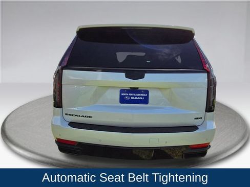 Used 2024 Cadillac Escalade ESV Premium Luxury AWD/4WD image 15