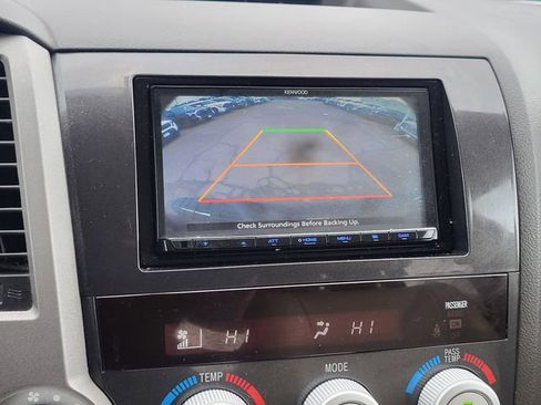 Used 2010 Toyota Tundra Limited AWD/4WD image 9