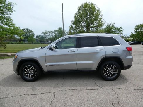 Used 2018 Jeep Grand Cherokee Limited AWD/4WD image 8