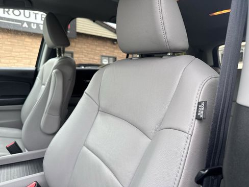 Used 2019 Honda Pilot Touring image 22