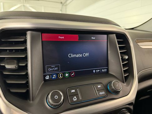 Used 2023 GMC Acadia SLE w/ Driver Convenience Package image 22