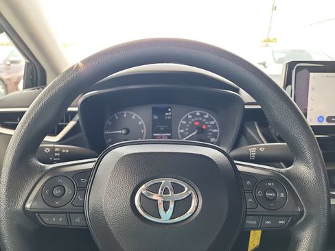 Used 2024 Toyota Corolla LE FWD image 19