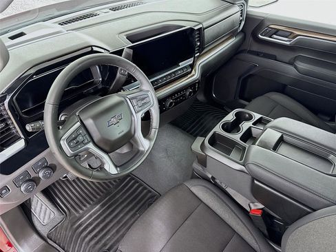 Used 2025 Chevrolet Silverado 1500 RST image 10