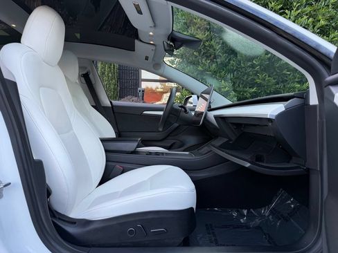Used 2021 Tesla Model 3 Standard Range Plus RWD image 33