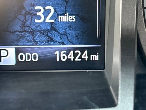 Used 2023 Toyota Tacoma TRD Off-Road image 24