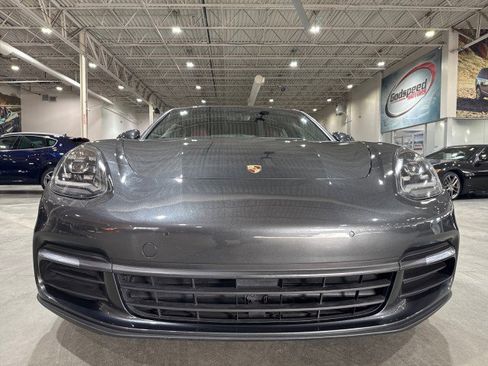 Used 2017 Porsche Panamera image 28
