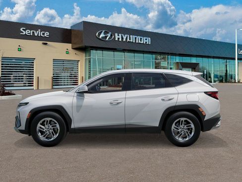 New 2026 Hyundai Tucson SE AWD/4WD image 3