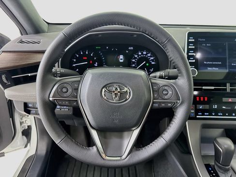 Used 2022 Toyota Avalon XLE w/ Moonroof Package FWD image 13