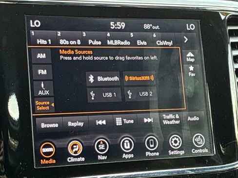 Used 2021 Jeep Grand Cherokee Limited AWD/4WD image 36