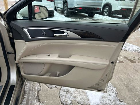 Used 2017 Lincoln MKZ Reserve w/ Climate Package image 16