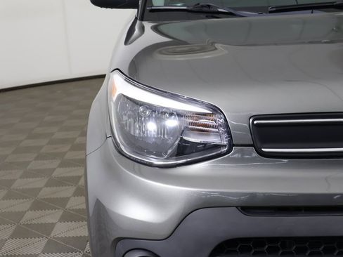 Used 2018 Kia Soul image 8