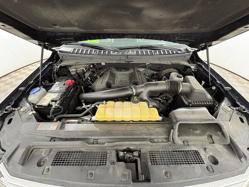 Used 2019 Ford Expedition Limited w/ Equipment Group 301A RWD image 32