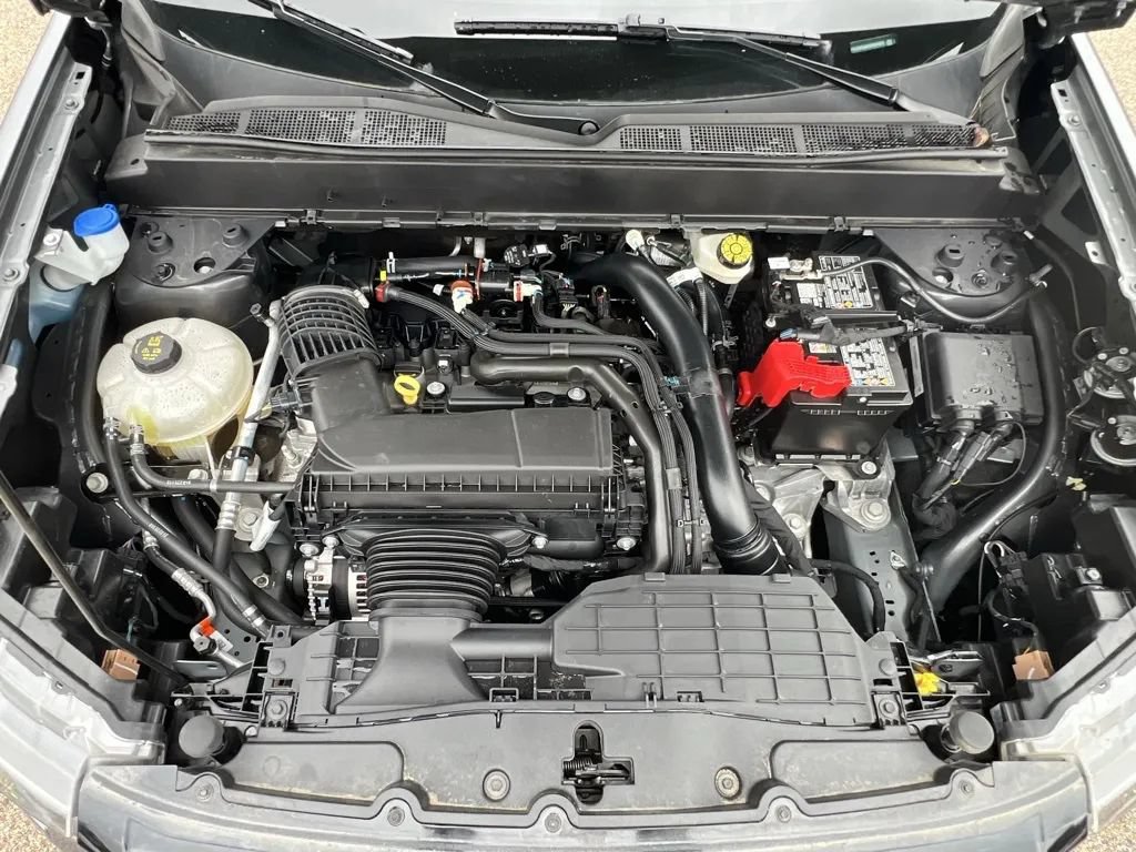 Used 2025 Ford Maverick Lobo AWD/4WD image 36