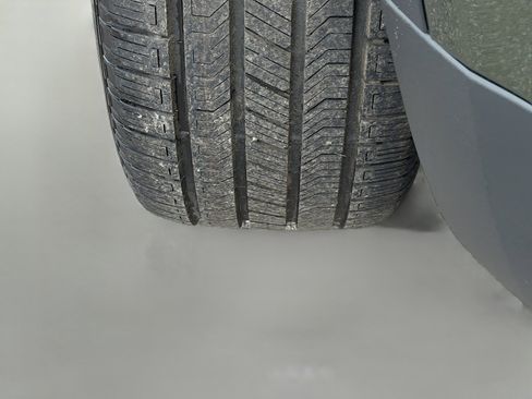 New 2026 Land Rover Defender 110 S image 41