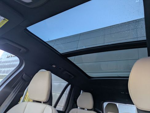 New 2026 Volvo XC90 B5 Core image 14