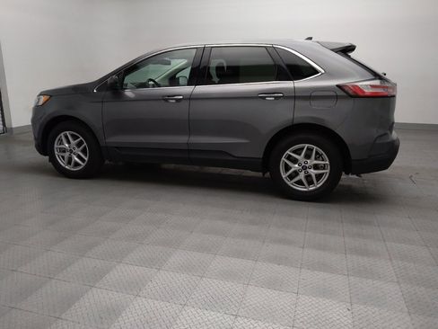 Used 2024 Ford Edge SEL image 3
