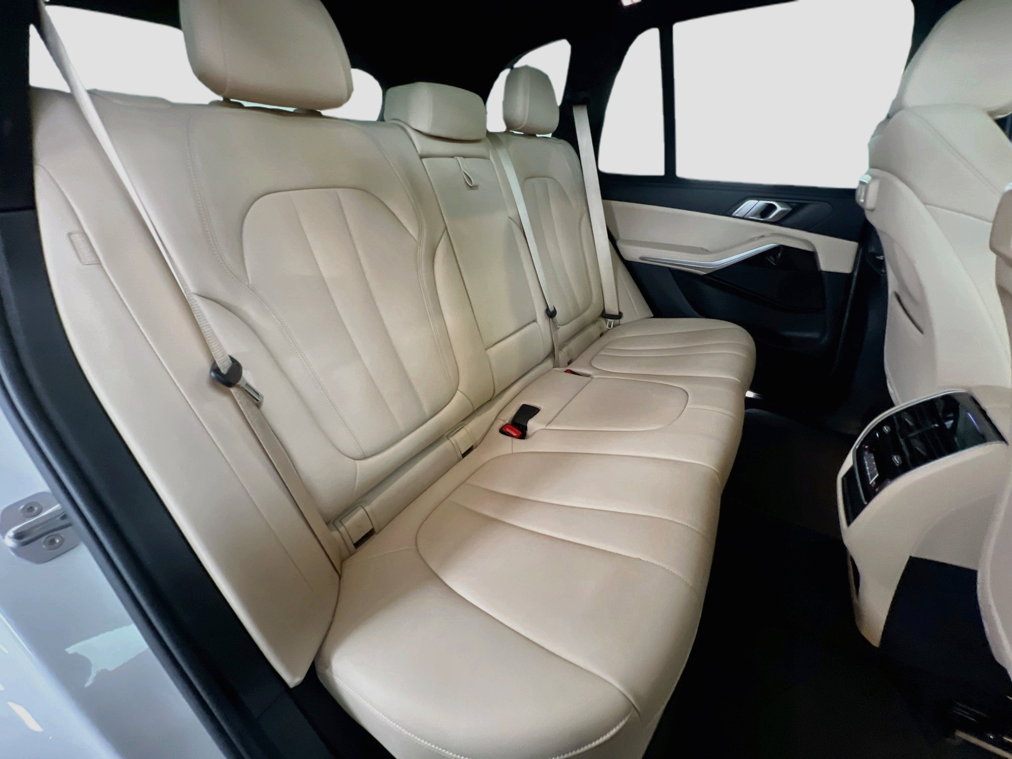Used 2020 BMW X5 xDrive40i AWD/4WD image 28