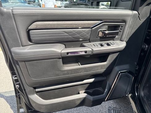 New 2026 RAM 3500 Limited image 17