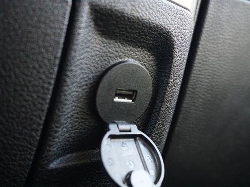 Used 2019 RAM 1500 Classic SLT image 30