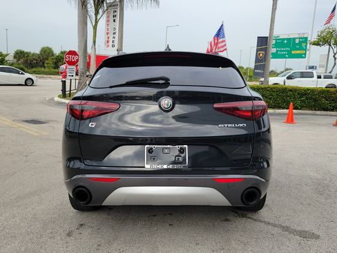 Used 2022 Alfa Romeo Stelvio Ti AWD/4WD image 6