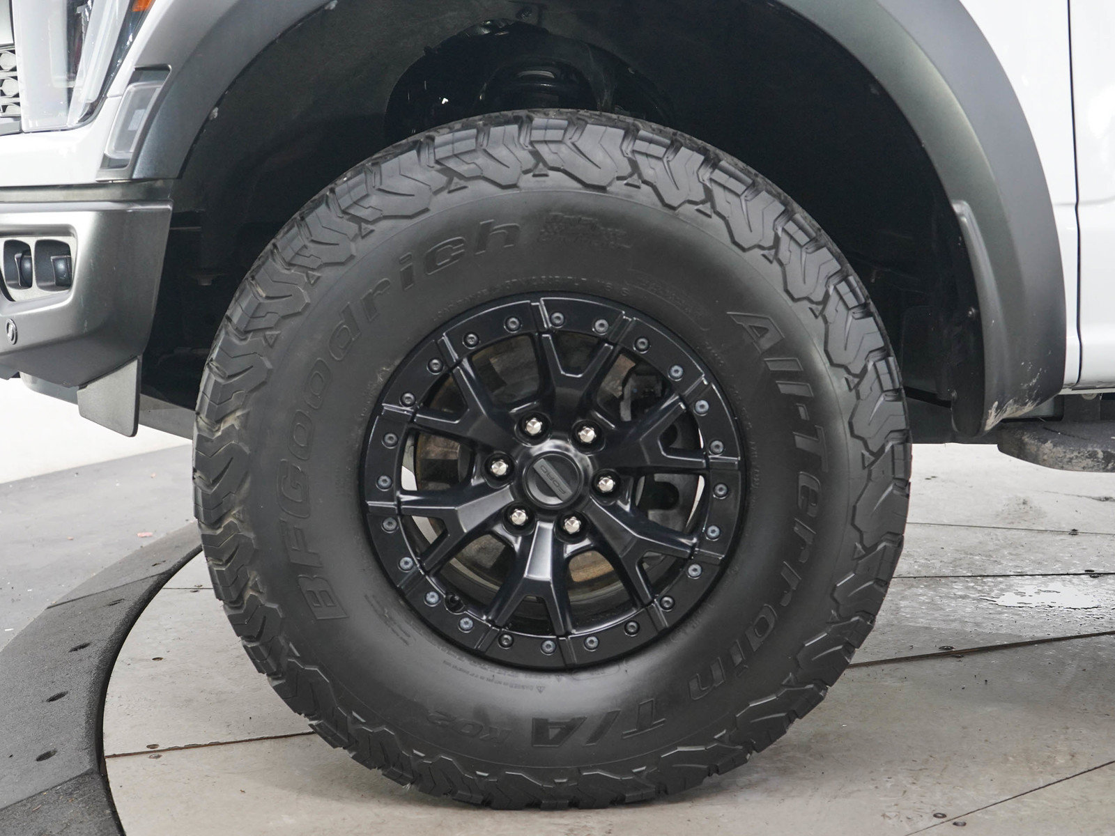 Used 2023 Ford F150 Raptor w/ Raptor 37 Performance Package AWD/4WD image 29