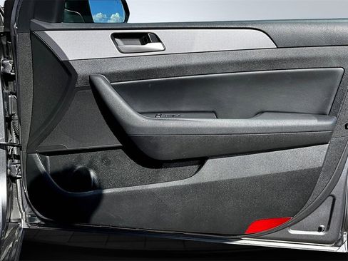 Used 2019 Hyundai Sonata SEL image 24