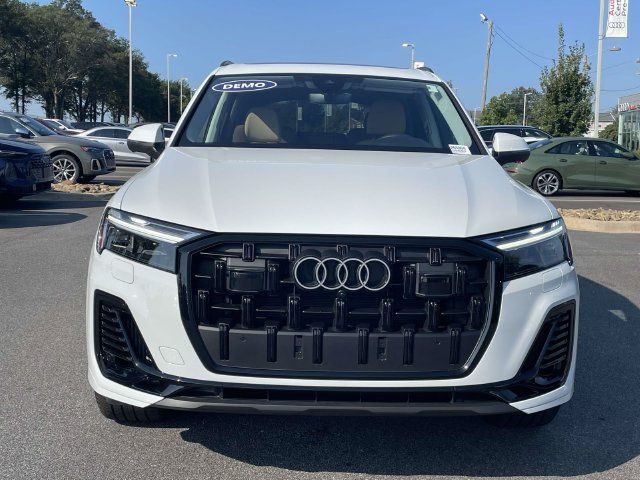 Used 2026 Audi Q7 3.0T Premium Plus w/ Premium Plus Package AWD/4WD image 2