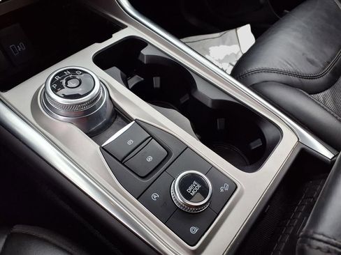 Used 2022 Ford Explorer Platinum w/ Equipment Group 601A image 19