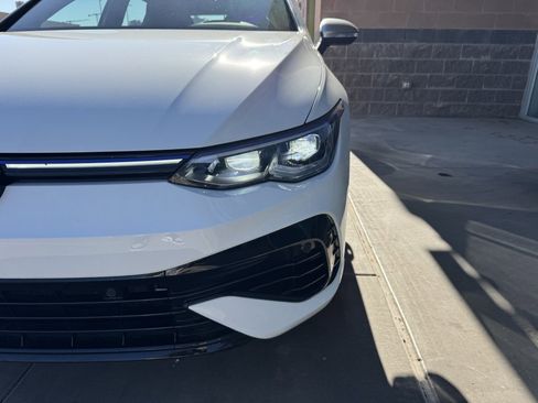 Used 2022 Volkswagen Golf R image 11