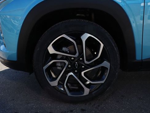 New 2026 Chevrolet Trax RS w/ Sunroof Package image 24