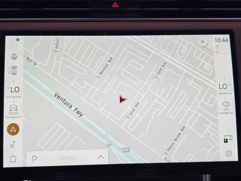 New 2025 Land Rover Range Rover SE image 24