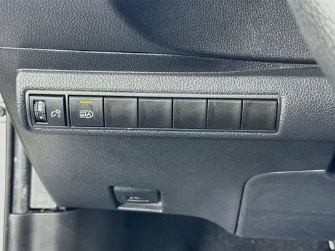 Used 2024 Toyota Corolla LE FWD image 10