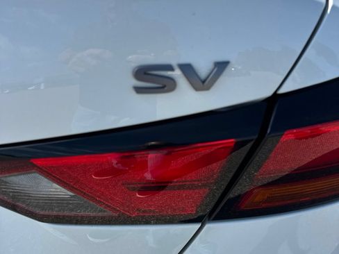 Used 2024 Nissan Altima 2.5 SV FWD image 7