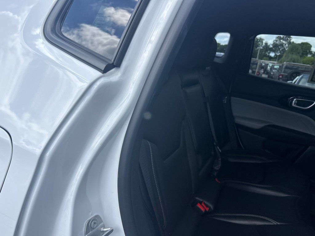 Used 2025 Jeep Compass Limited AWD/4WD image 27