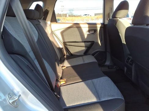 Used 2023 Nissan Rogue SV image 6