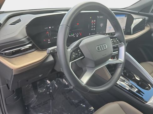 Certified 2025 Audi Q5 Premium w/ Premium Plus AWD/4WD image 24
