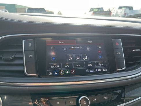 Used 2021 Buick Enclave Essence AWD/4WD image 46