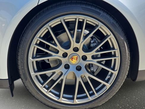 Used 2023 Porsche Panamera Platinum Edition RWD image 37