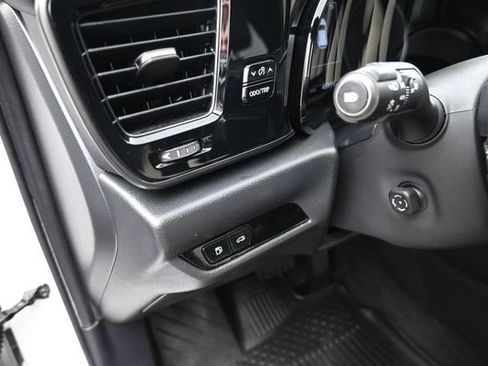 Used 2024 Lexus NX 250 FWD w/ Towing Package (2000 Lbs) image 13