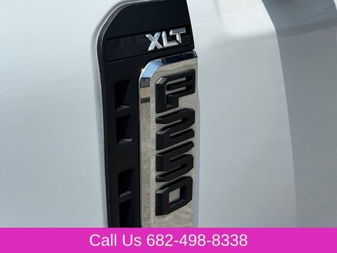 Used 2023 Ford F250 XLT w/ FX4 Off-Road Package AWD/4WD image 6