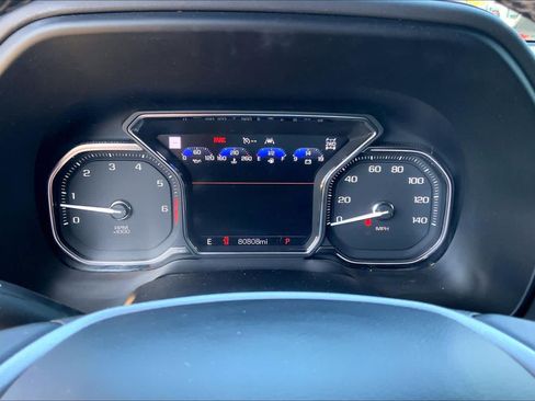 Used 2021 GMC Yukon SLT w/ Rear Media and Nav Package AWD/4WD image 24