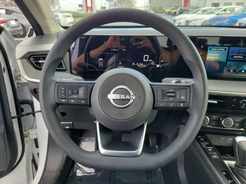 Certified 2025 Nissan Kicks SV w/ Charging Package image 22