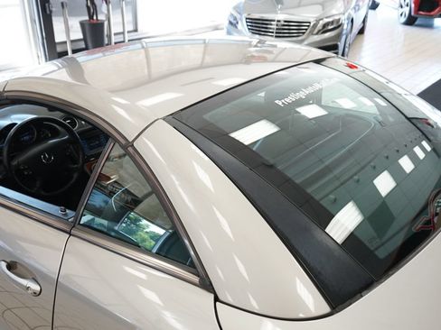 Used 2005 Mercedes-Benz SL 500 image 24