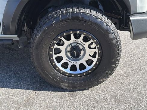 Used 2022 Ford Bronco Big Bend image 16