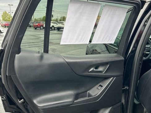 Used 2025 Chevrolet Equinox LT w/ Convenience Package II image 50